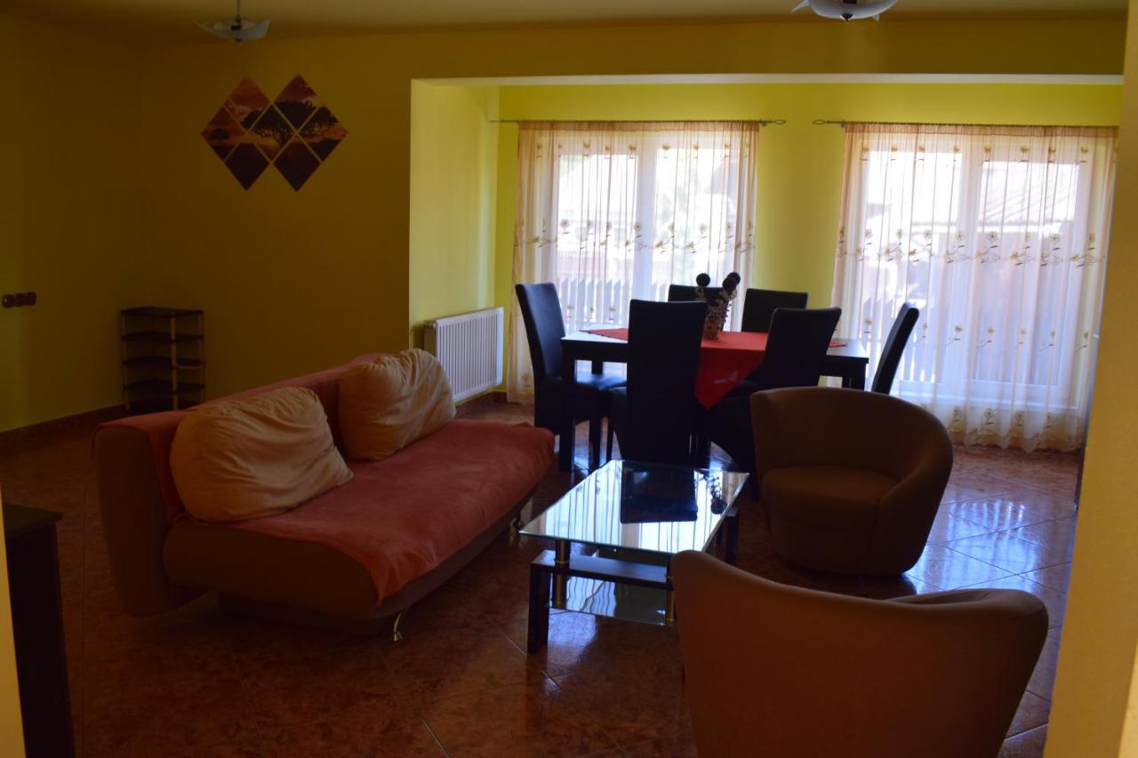 Gamma Guest House Praid Bagian luar foto
