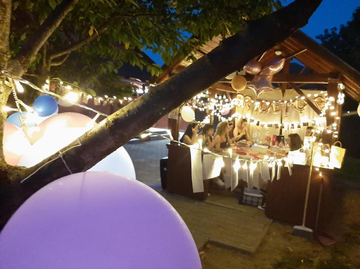 Gamma Guest House Praid Bagian luar foto